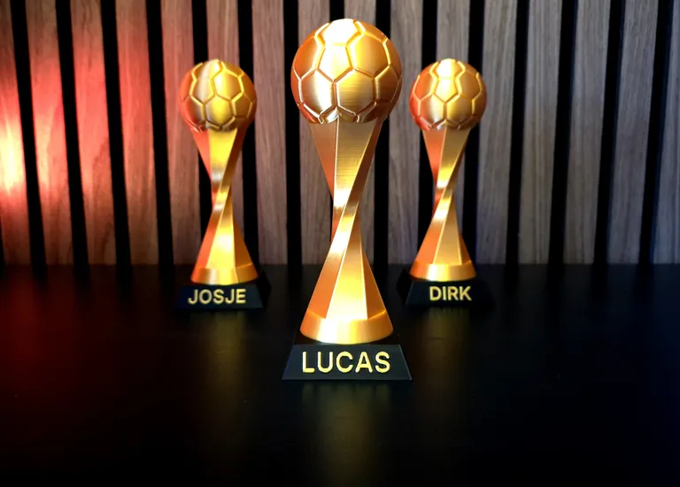 Custom cups & trophies